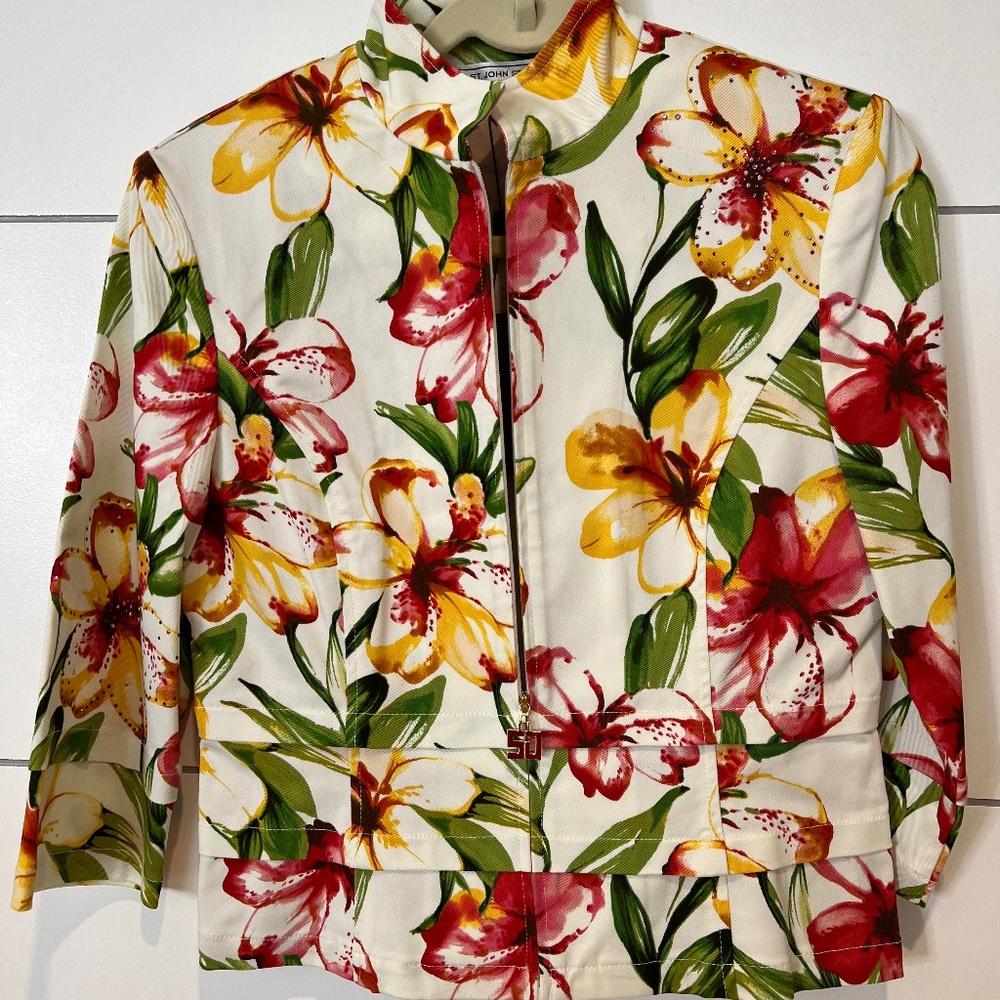 St John Sport by Marie Gray. NWT